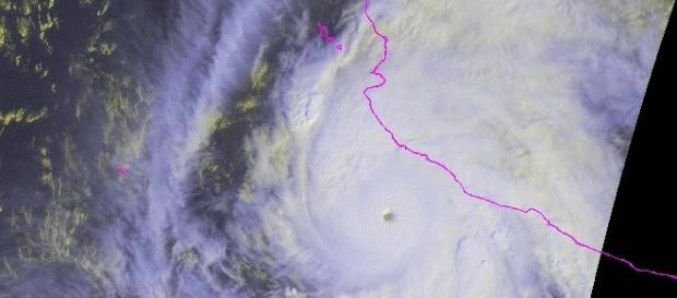 El peligroso huracán Patricia se dirige a México El peligroso huracán Patricia se dirige a México