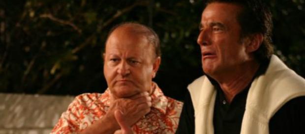 Boldi e De Sica in una scena insieme Boldi e De Sica in una scena insieme
