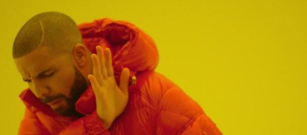 Drake "Hotline Bling" - Nowy teledysk Drake "Hotline Bling" - Nowy teledysk