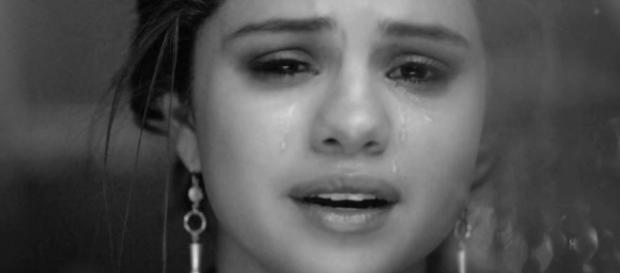 Selena Gomez anda desiludida com o mercado. Selena Gomez anda desiludida com o mercado.