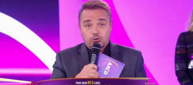 Gugu conversa com o SBT, mas renova com a Record Gugu conversa com o SBT, mas renova com a Record