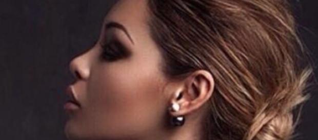Nabilla joli cadeau à ses fans et envie de bébé Nabilla joli cadeau à ses fans et envie de bébé