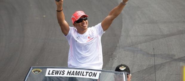 Third world drivers' championship for Hamilton Third world drivers' championship for Hamilton