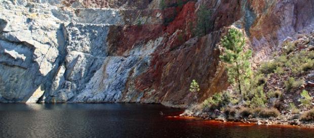 Una de las cuencas mineras de Río Tinto. Una de las cuencas mineras de Río Tinto.