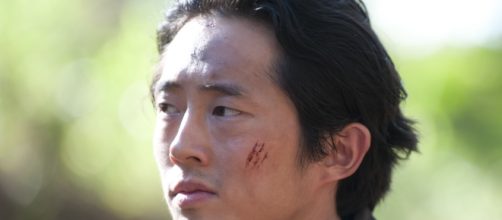 Glenn è interpretato da Steven Yeun