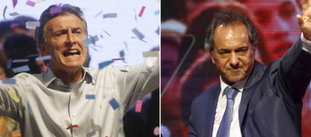 A la izquierda Macri y a la derecha Scioli A la izquierda Macri y a la derecha Scioli