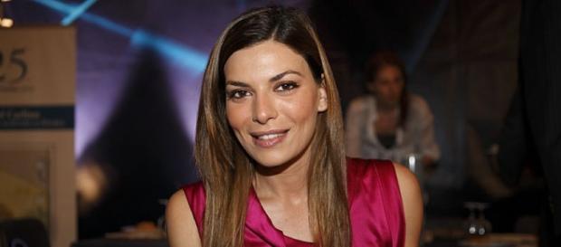 Angela Poggi coinvolta dalla storia di Antonietta Angela Poggi coinvolta dalla storia di Antonietta