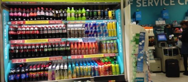 Bebidas refrescantes azucaradas en el Reino Unido Bebidas refrescantes azucaradas en el Reino Unido