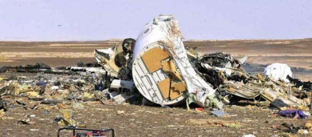 I resti dell'Airbus A-321 precipitato in Sinai. I resti dell'Airbus A-321 precipitato in Sinai.