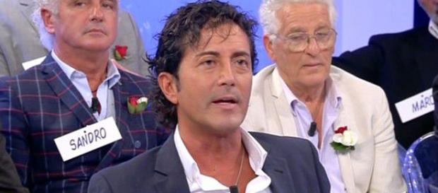 Uomini e Donne: Gianluca cacciato dal programma Uomini e Donne: Gianluca cacciato dal programma