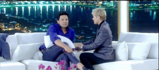 Xuxa recebeu Thiago Servo (Reprodução/Record) Xuxa recebeu Thiago Servo (Reprodução/Record)