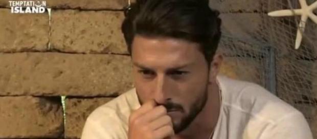 Amedeo frequenta un corso di recitazione Amedeo frequenta un corso di recitazione