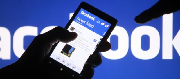 Antes do FB já havia dependência do telemóvel Antes do FB já havia dependência do telemóvel