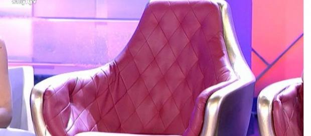 ¡CONFIRMADO quién se sentará en el trono vacío! ¡CONFIRMADO quién se sentará en el trono vacío!