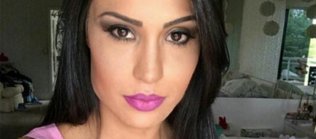 Funkeiro teria mandado mensagens para Gracyanne Funkeiro teria mandado mensagens para Gracyanne