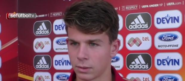 José María Amo en una entrevista con la selección José María Amo en una entrevista con la selección