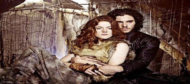 Kit Harington y Rose Leslie en 'Juego de Tronos' Kit Harington y Rose Leslie en 'Juego de Tronos'