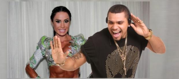 Naldo teria cantado Gracyanne pelo Facebook Naldo teria cantado Gracyanne pelo Facebook