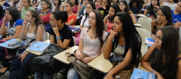 No Cursinho da Poli, último mês reserva simulados No Cursinho da Poli, último mês reserva simulados