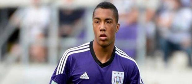 Youri Tielemans,en un partido con el Anderlecht Youri Tielemans,en un partido con el Anderlecht