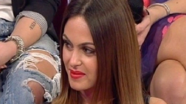 Uomini e donne e Il Segreto replica oggi