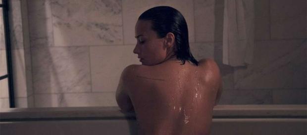 Demi posou nua para a revista Fanity Fair Demi posou nua para a revista Fanity Fair