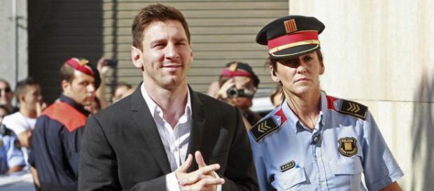 Leo Messi sonriente. Fuente: La vanguardia Leo Messi sonriente. Fuente: La vanguardia
