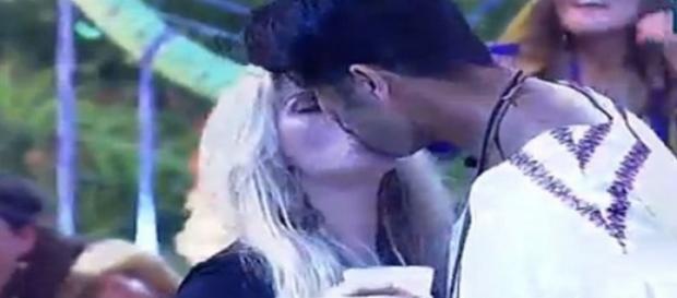 Veridiana e Marcelo trocaram o primeiro beijo Veridiana e Marcelo trocaram o primeiro beijo