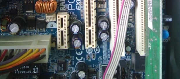 Fotografía de la placa madre de una PC Fotografía de la placa madre de una PC