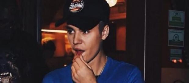 Justin Bieber bricht Auftritt in Oslo ab. Justin Bieber bricht Auftritt in Oslo ab.
