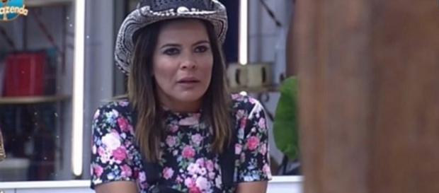 Paranormal diz que Mara Maravilha tem encosto Paranormal diz que Mara Maravilha tem encosto