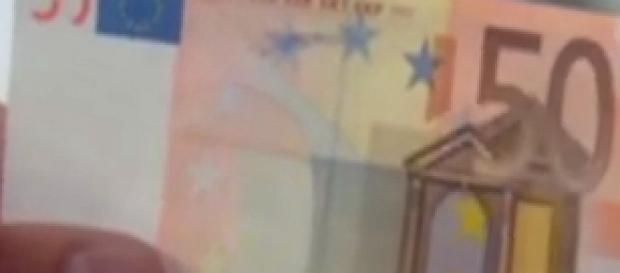 Una banconota da cinquanta euro Una banconota da cinquanta euro