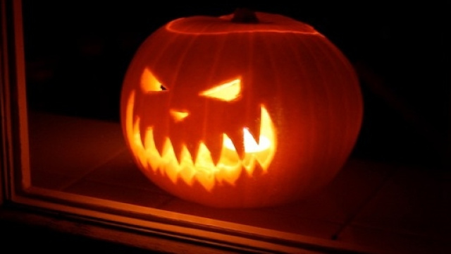 Frasi di auguri Halloween 2015 e Ognissanti.