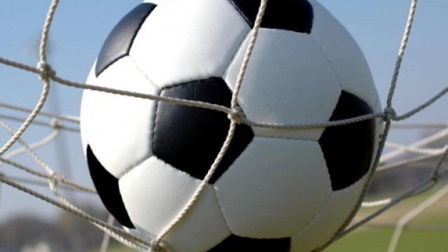 Il pallone &egrave; in rete. Il bello del calcio.