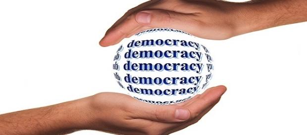 La democracia puede sobrevivir. La democracia puede sobrevivir.