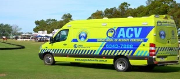 Una de las ambulancias para atender casos graves Una de las ambulancias para atender casos graves