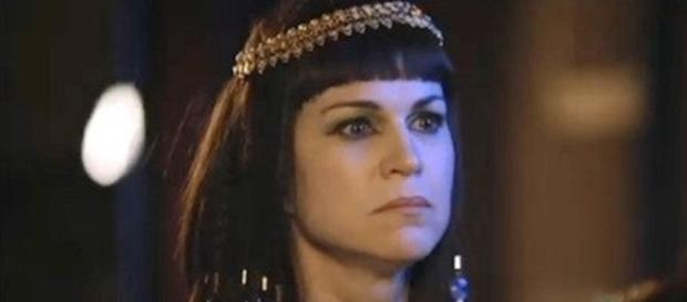 Adriana Garambone é Yunet em 'Os Dez Mandamentos' Adriana Garambone é Yunet em 'Os Dez Mandamentos'
