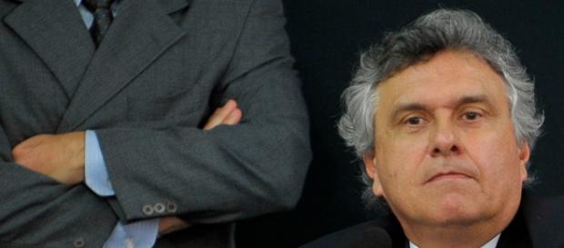 Caiado, mais uma vez, criticou a presidente Dilma Caiado, mais uma vez, criticou a presidente Dilma