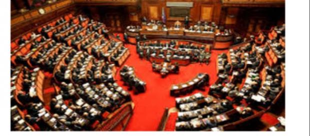 Canone Rai da 113 a 100 euro, lo ha detto Renzi Canone Rai da 113 a 100 euro, lo ha detto Renzi