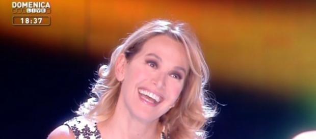 Ascolti Tv: Domenica Live batte ancora Domenica In Ascolti Tv: Domenica Live batte ancora Domenica In