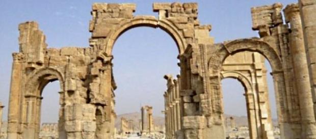 Il sito archeologico di Palmira Il sito archeologico di Palmira