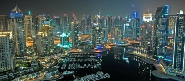 Imagem da incrível vida noturna em Dubai Imagem da incrível vida noturna em Dubai