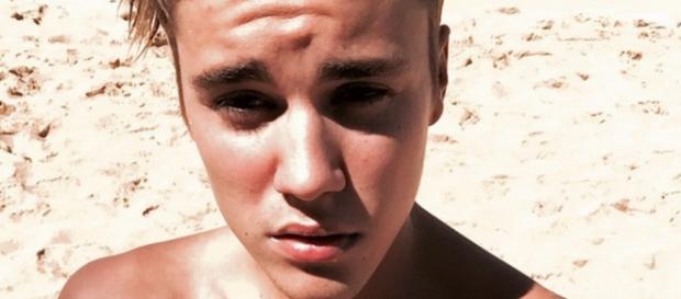 Justin Bieber está a passar férias em Bora Bora. Justin Bieber está a passar férias em Bora Bora.