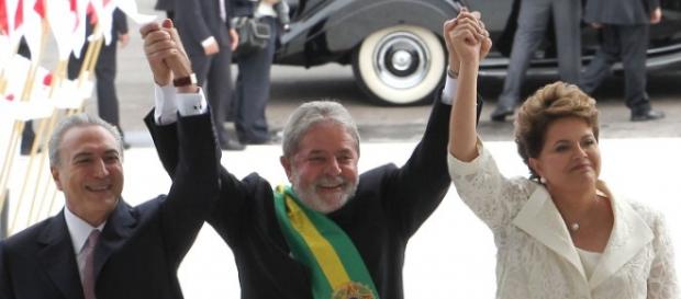 Lula assume a presidência por meio de prepostos Lula assume a presidência por meio de prepostos