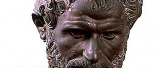 Busto del filósofo griego Aristóteles