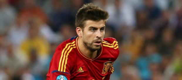 Gerard Piqué jugando un partido con la selección Gerard Piqué jugando un partido con la selección