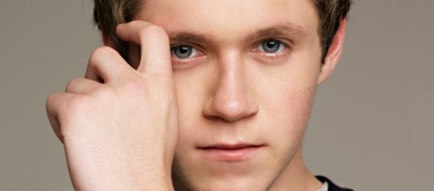 Niall Horan fez uma aposta com Justin Bieber Niall Horan fez uma aposta com Justin Bieber