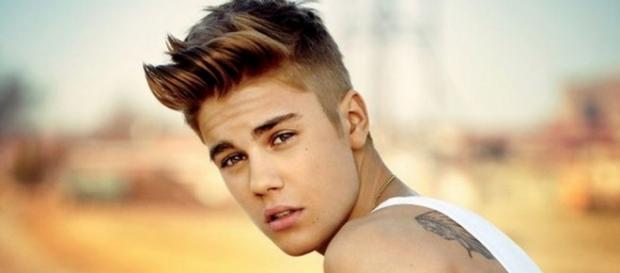 Site divulga fotos íntimas de Justin Bieber Site divulga fotos íntimas de Justin Bieber