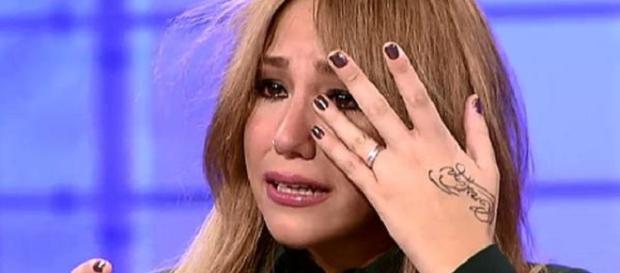 Steisy muy afectada al ver que Dosel abandonaba Steisy muy afectada al ver que Dosel abandonaba
