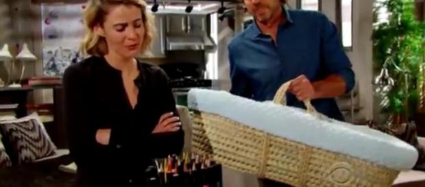 Caroline è finalmente sincera con Ridge Caroline è finalmente sincera con Ridge